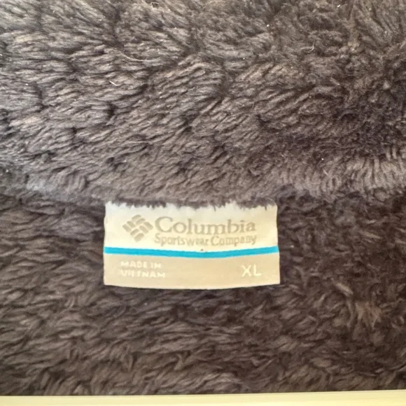 Columbia Women's Black Fleece Jacket - Picture 2 of 3